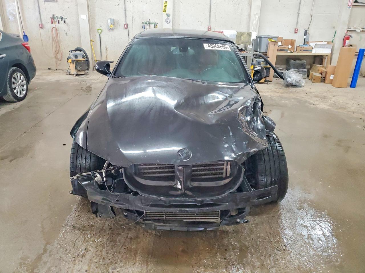 2011 BMW 335 I - Фото 5