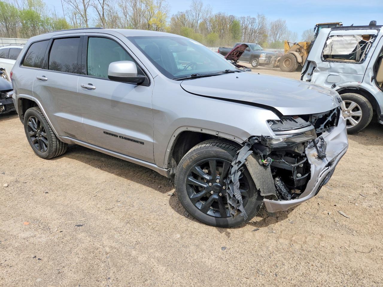2020 Jeep Grand Cherokee Laredo - Фото 4
