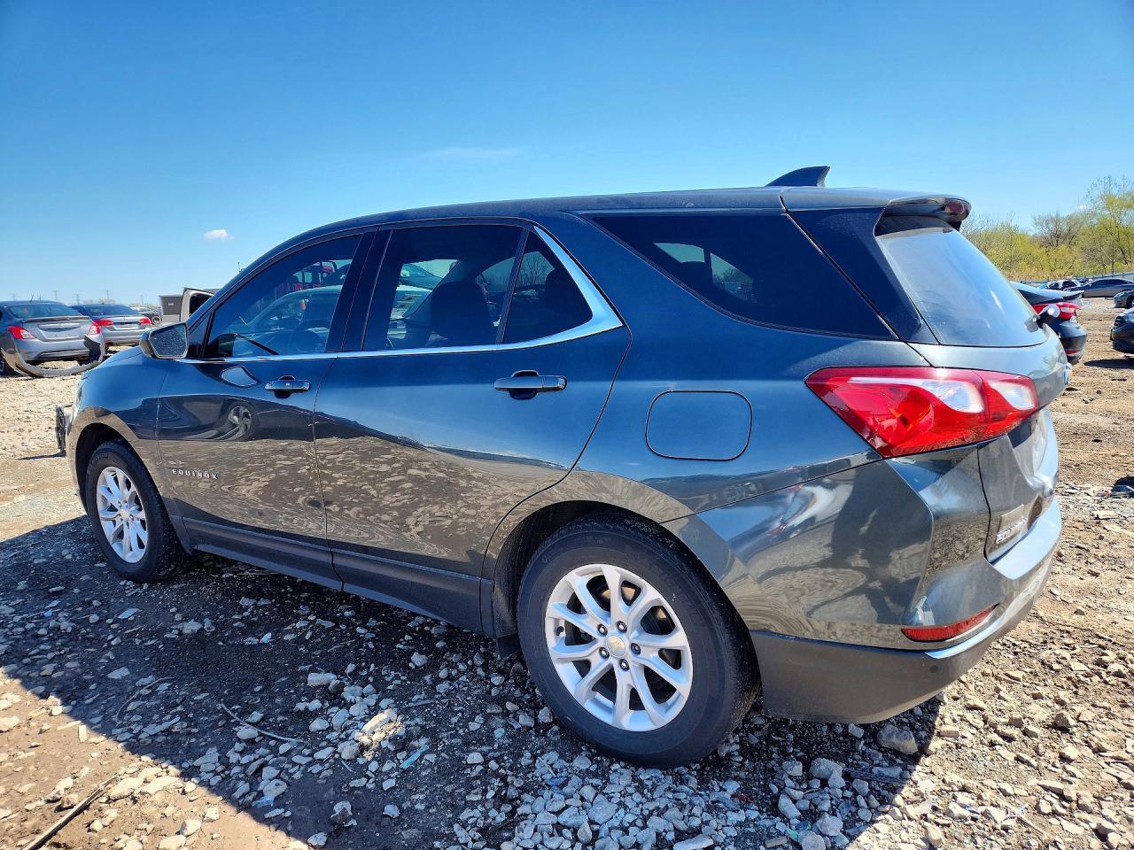 2020 Chevrolet Equinox - Фото 2