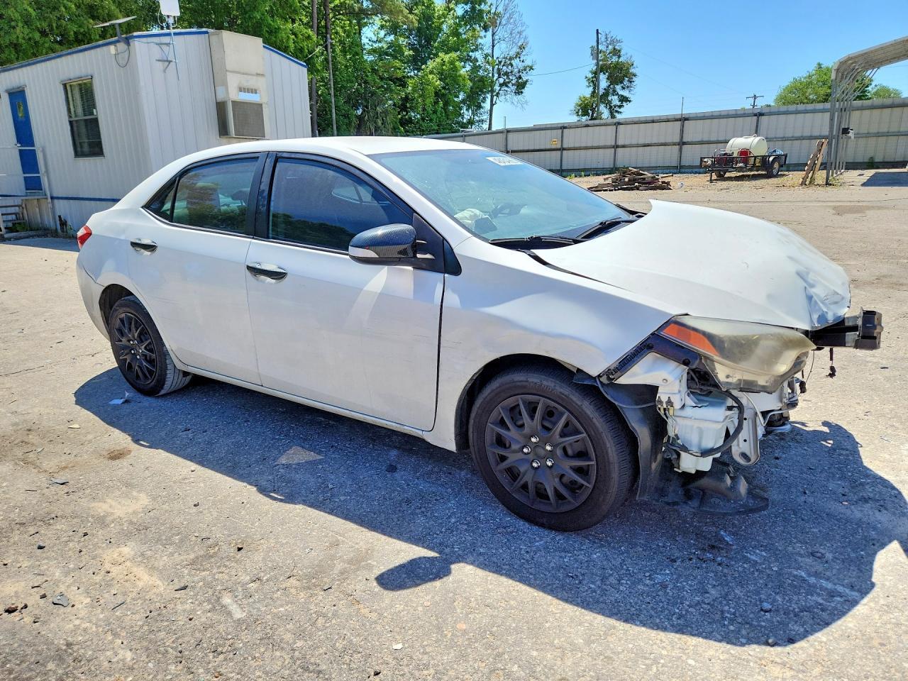 2016 Toyota Corolla Le - Image 4