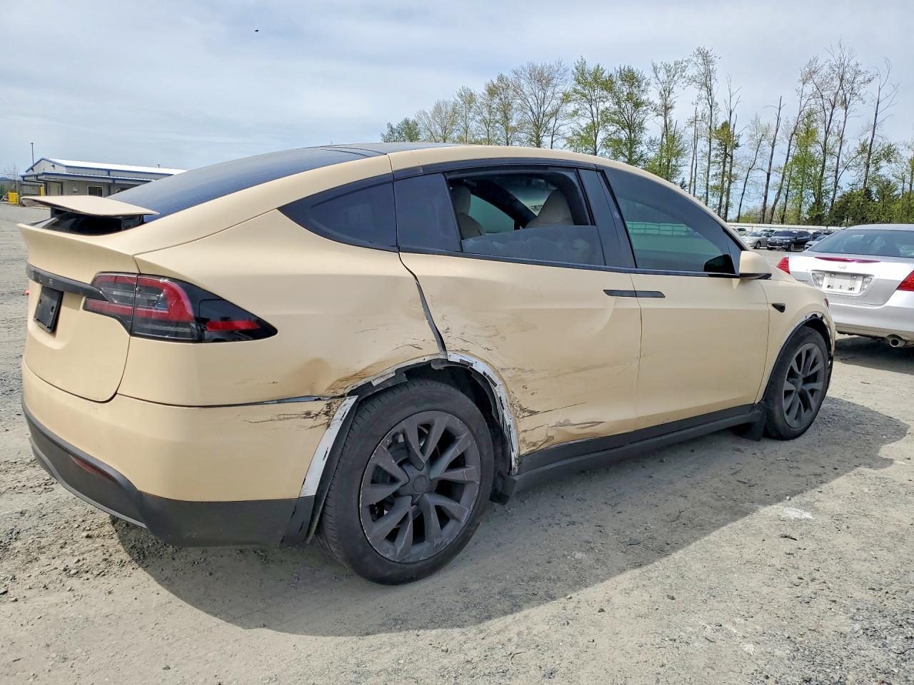 2023 Tesla Model X - Image 3