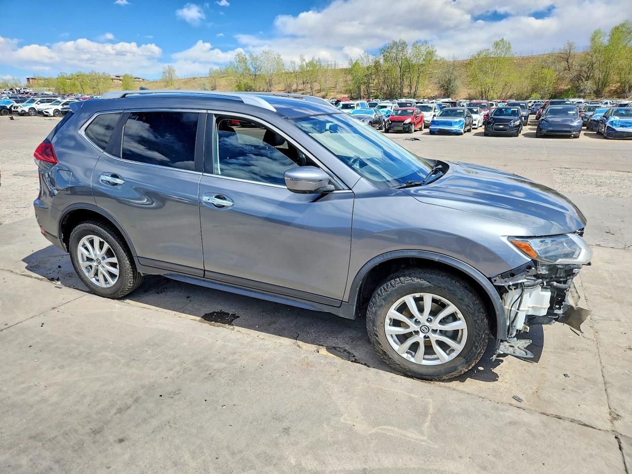 2018 Nissan Rogue Sv - Image 4