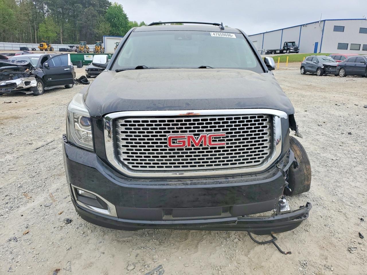 2017 GMC Yukon Xl C1500 Slt - Image 5