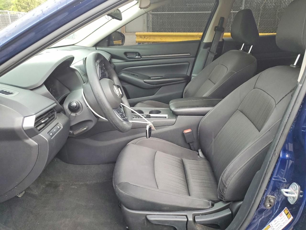 2024 Nissan Altima S - Image 7