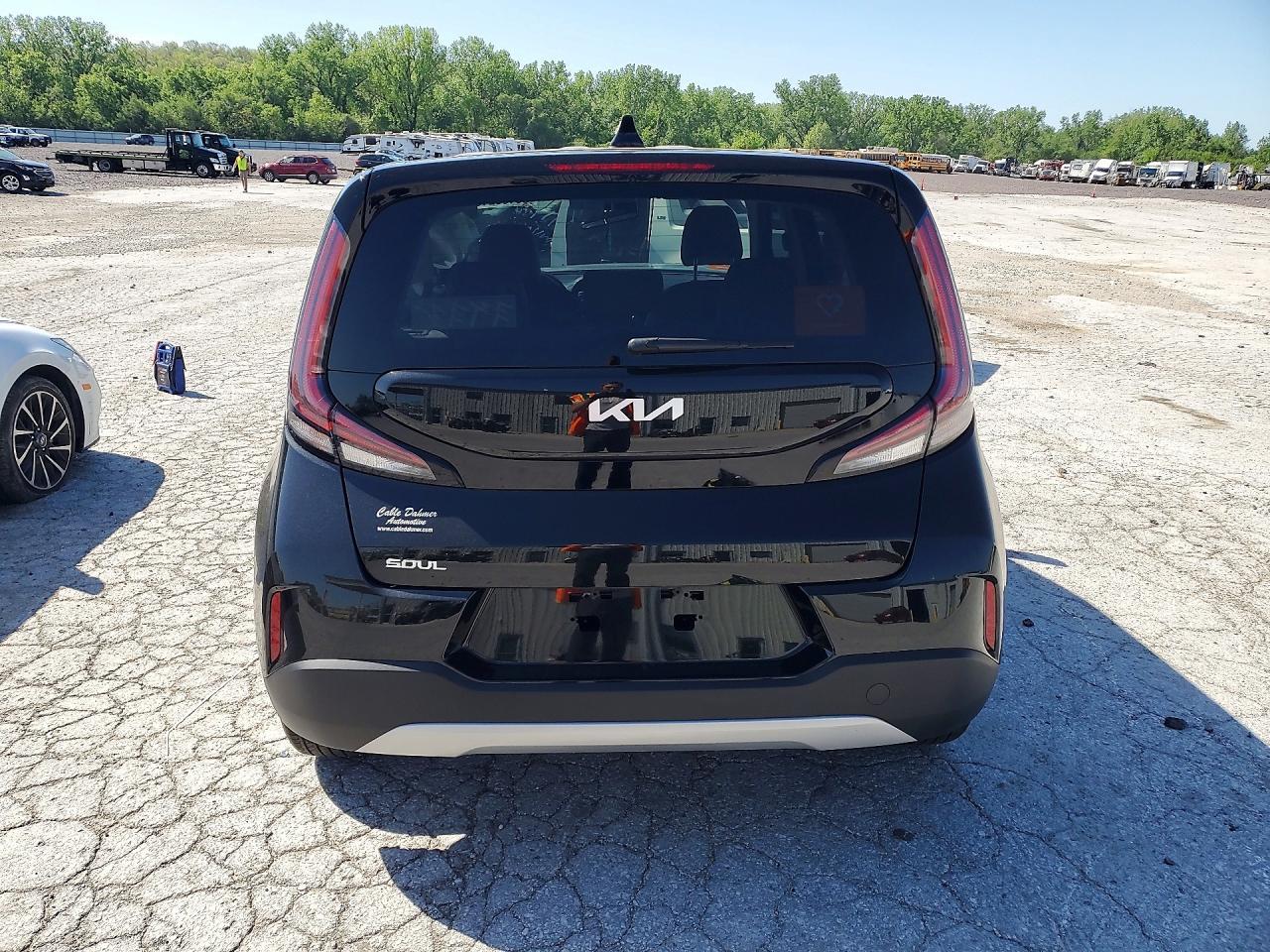 2025 Kia Soul - Image 6