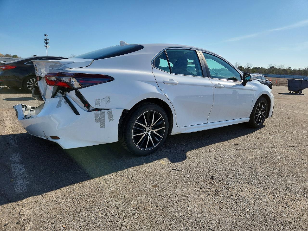 2021 Toyota Camry Se - Image 3