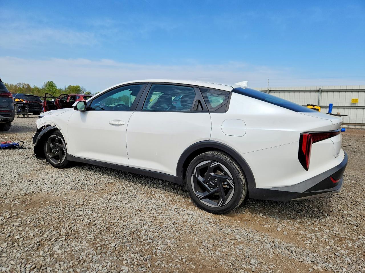 2025 Kia K4 Ex - Image 2