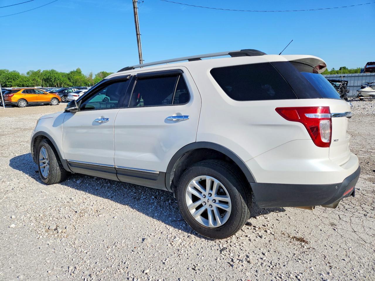 2013 Ford Explorer Xlt - Фото 2