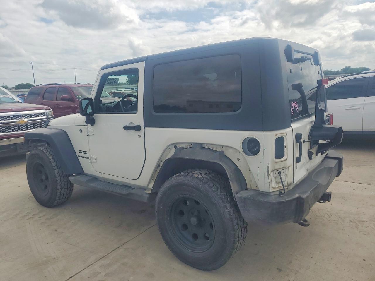 2010 Jeep Wrangler Sport - Фото 2