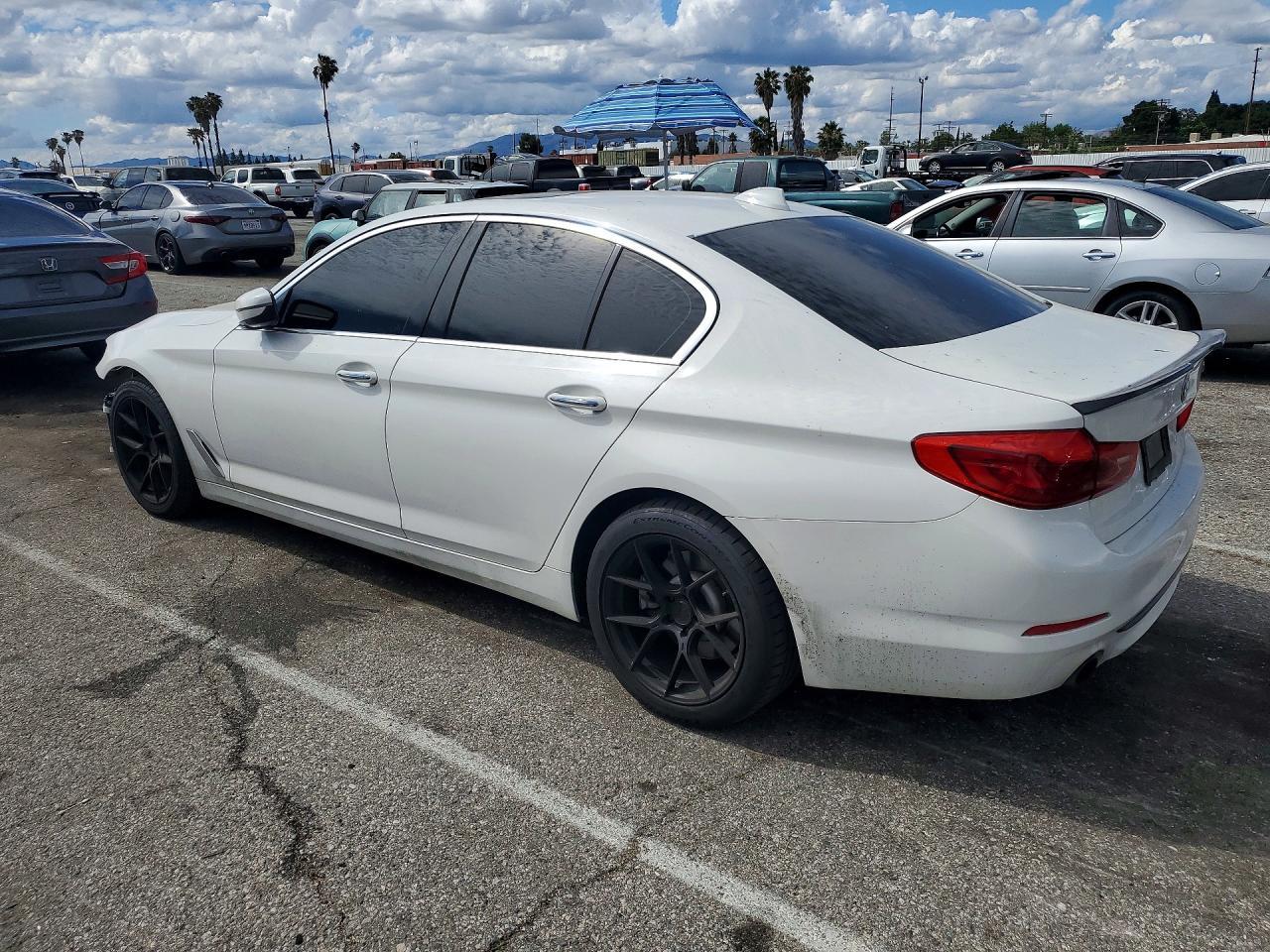 2018 BMW 530 I - Image 2