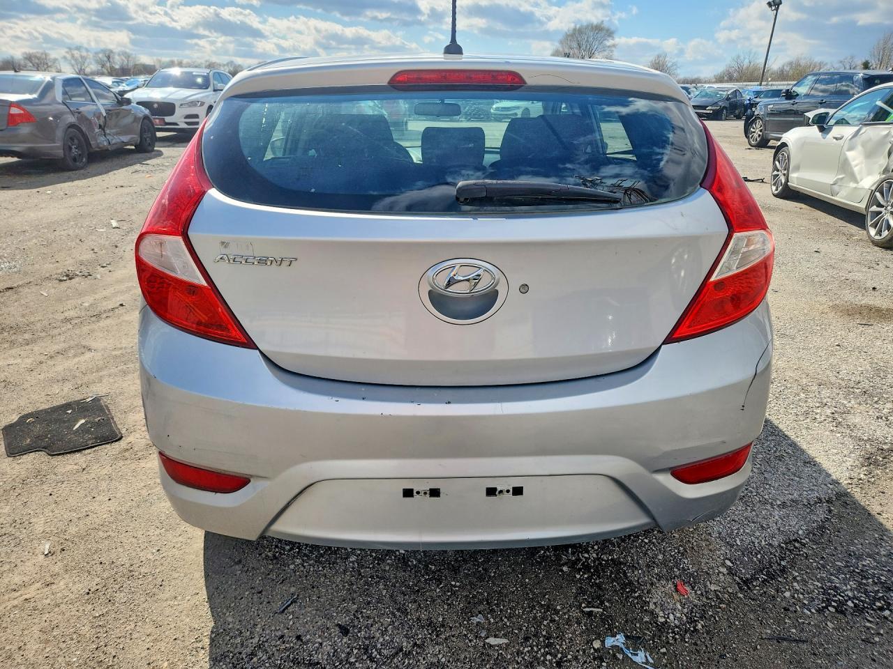 2017 Hyundai Accent Se - Фото 6