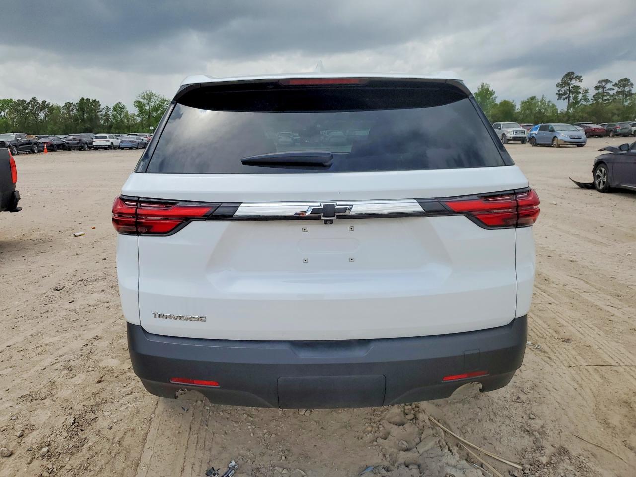 2023 Chevrolet Traverse Ls - Image 6