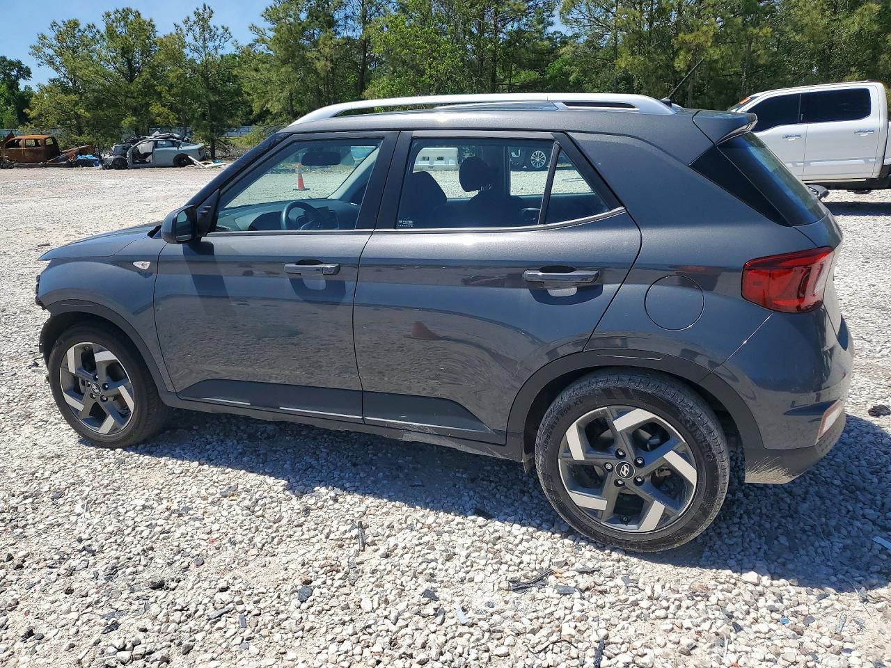2024 Hyundai Venue Sel - Image 2