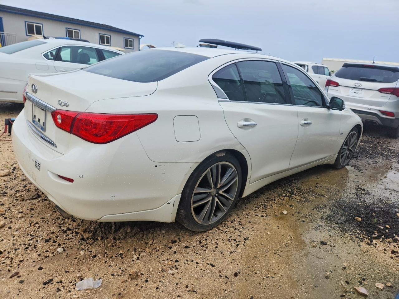 2017 Infiniti Q50 3.0T Signature Edition - Фото 3