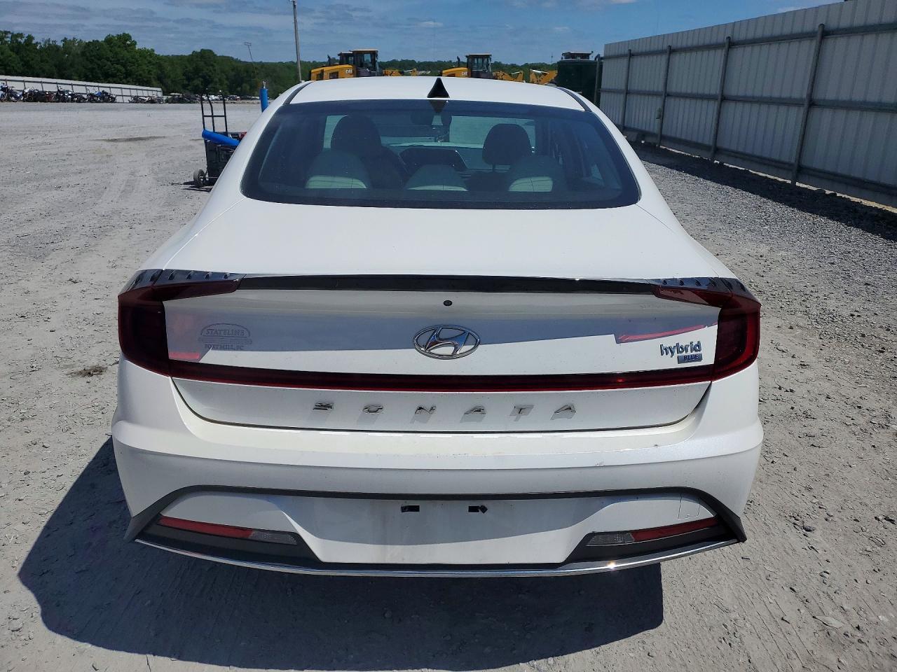 2021 Hyundai Sonata Hybrid Blue - Image 6