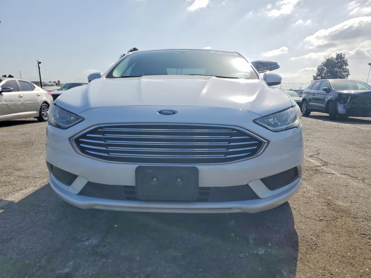 2018 Ford Fusion S Hybrid - Фото 5