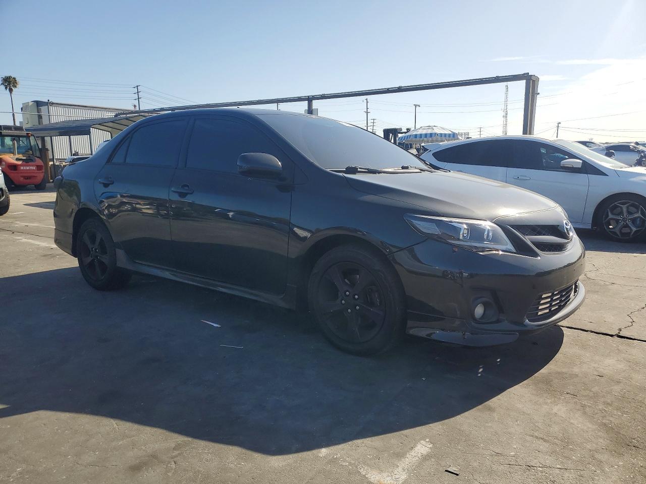 2013 Toyota Corolla S - Фото 4