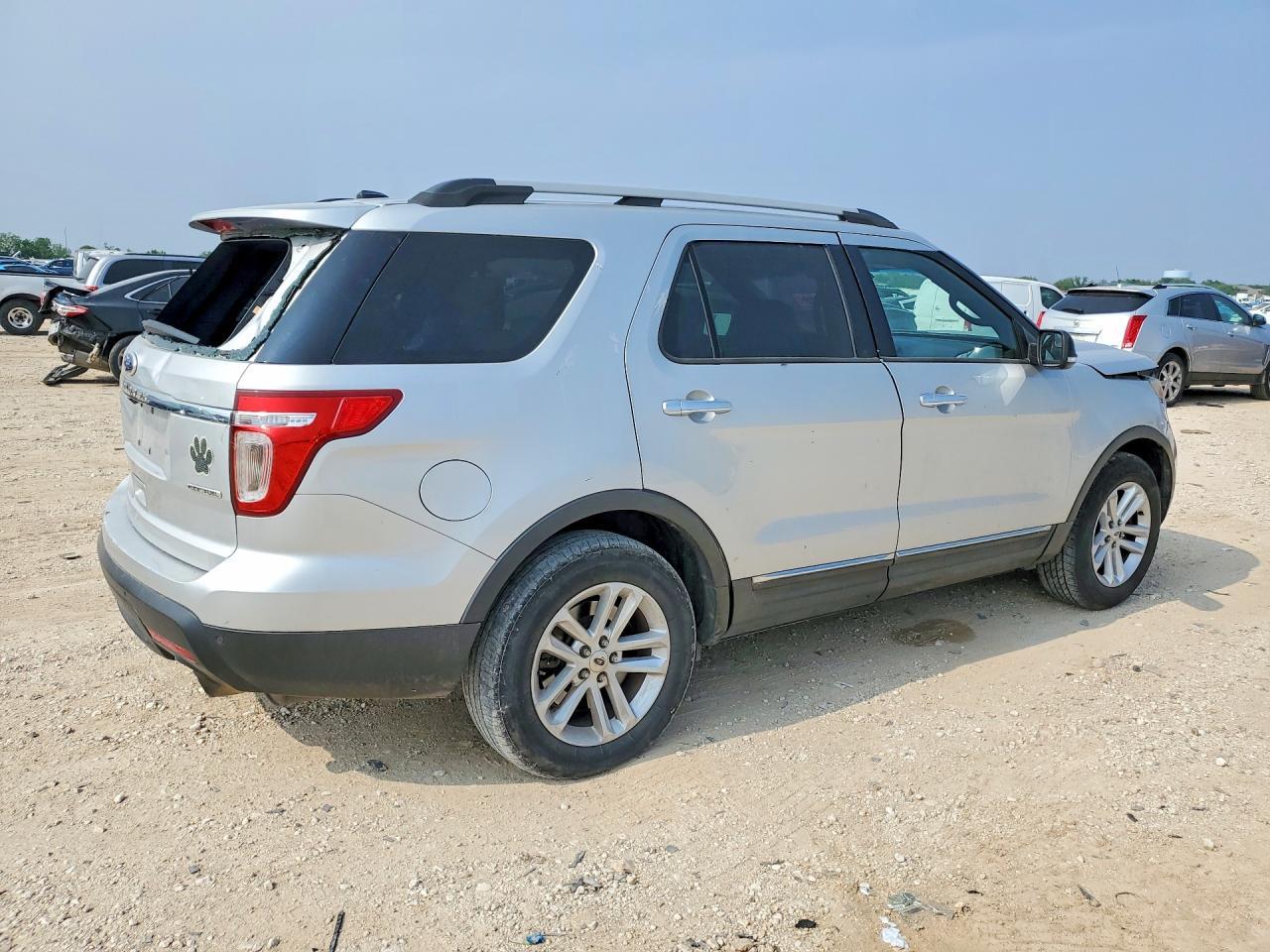 2014 Ford Explorer Xlt - Фото 3