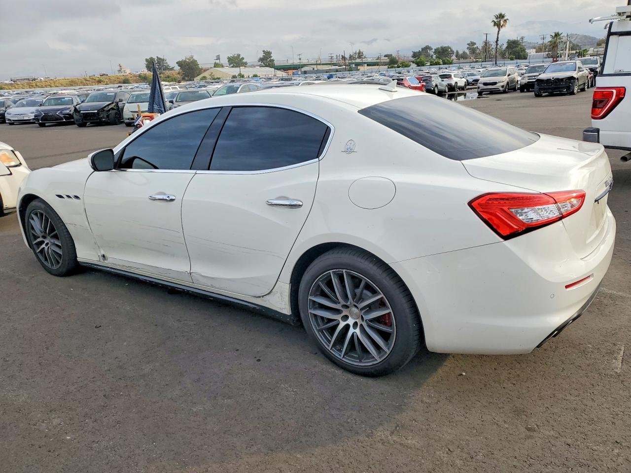 2020 Maserati Ghibli - Фото 2