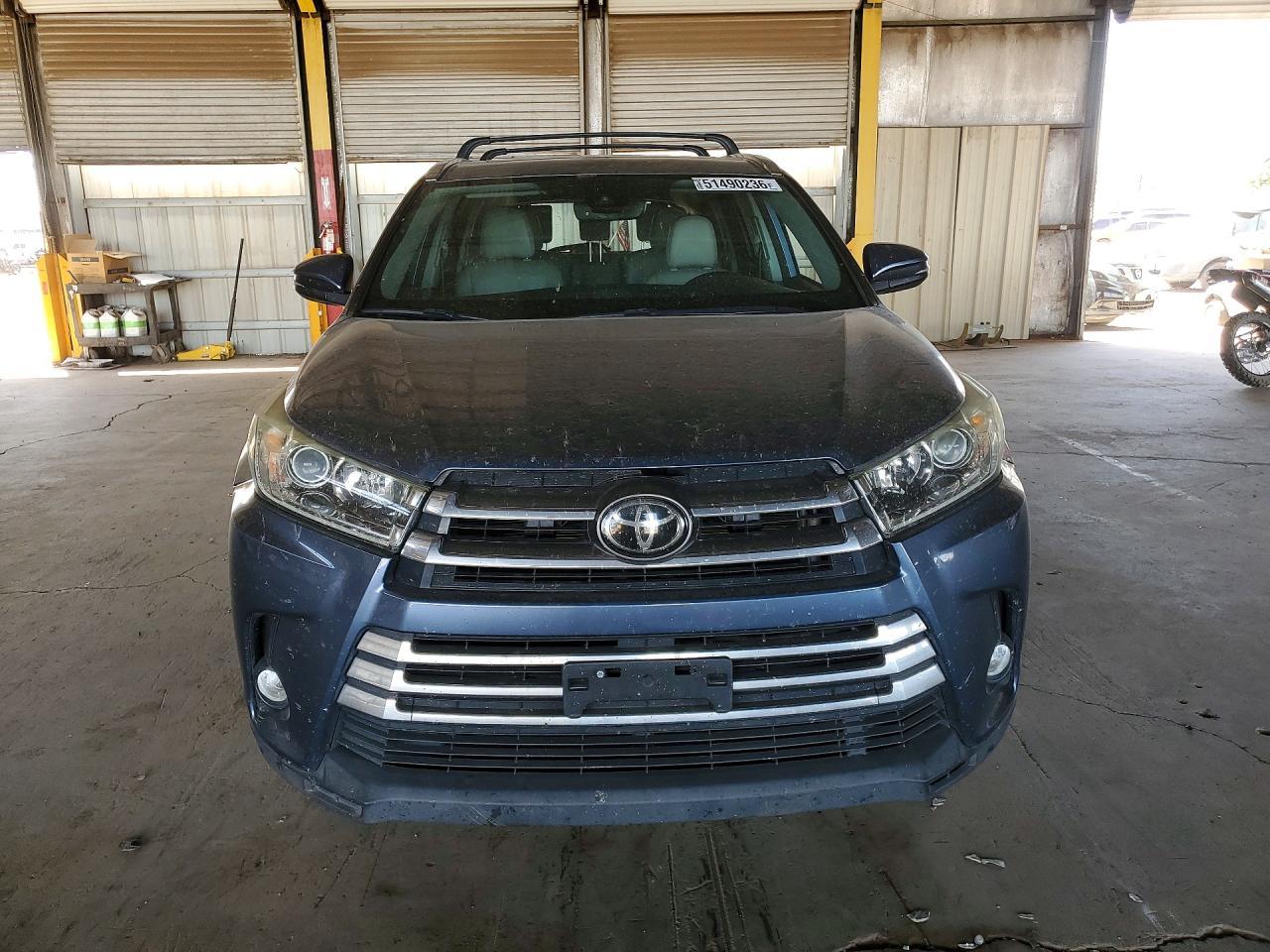2018 Toyota Highlander Limited - Image 5