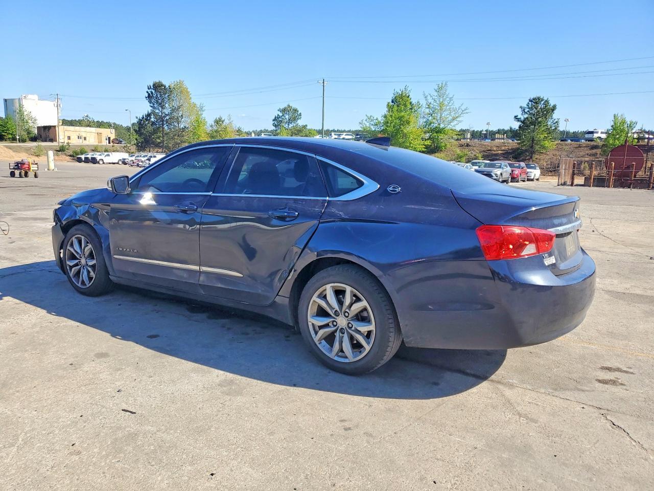 2018 Chevrolet Impala Lt - Фото 2