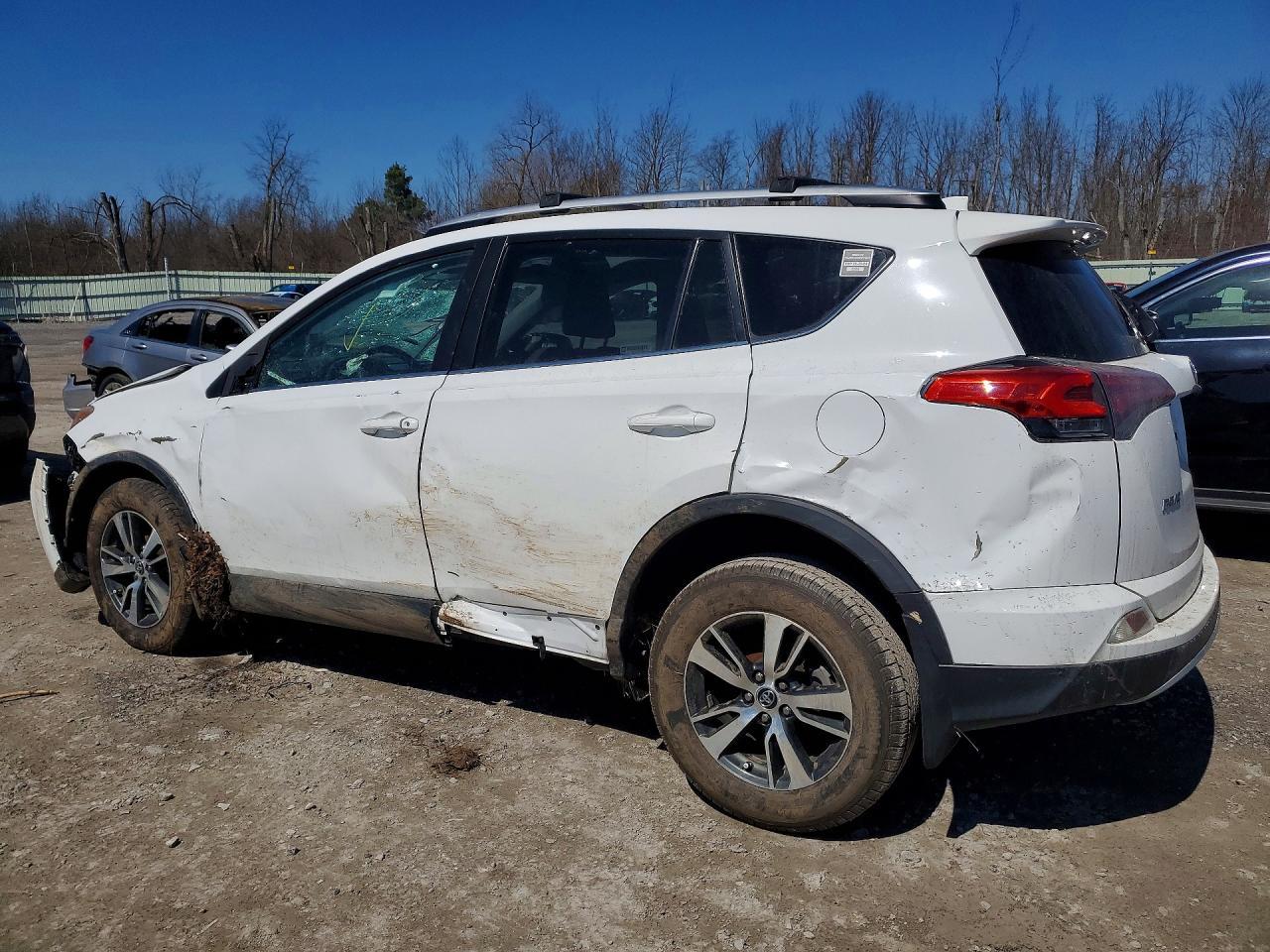2016 Toyota Rav4 Xle - Image 2
