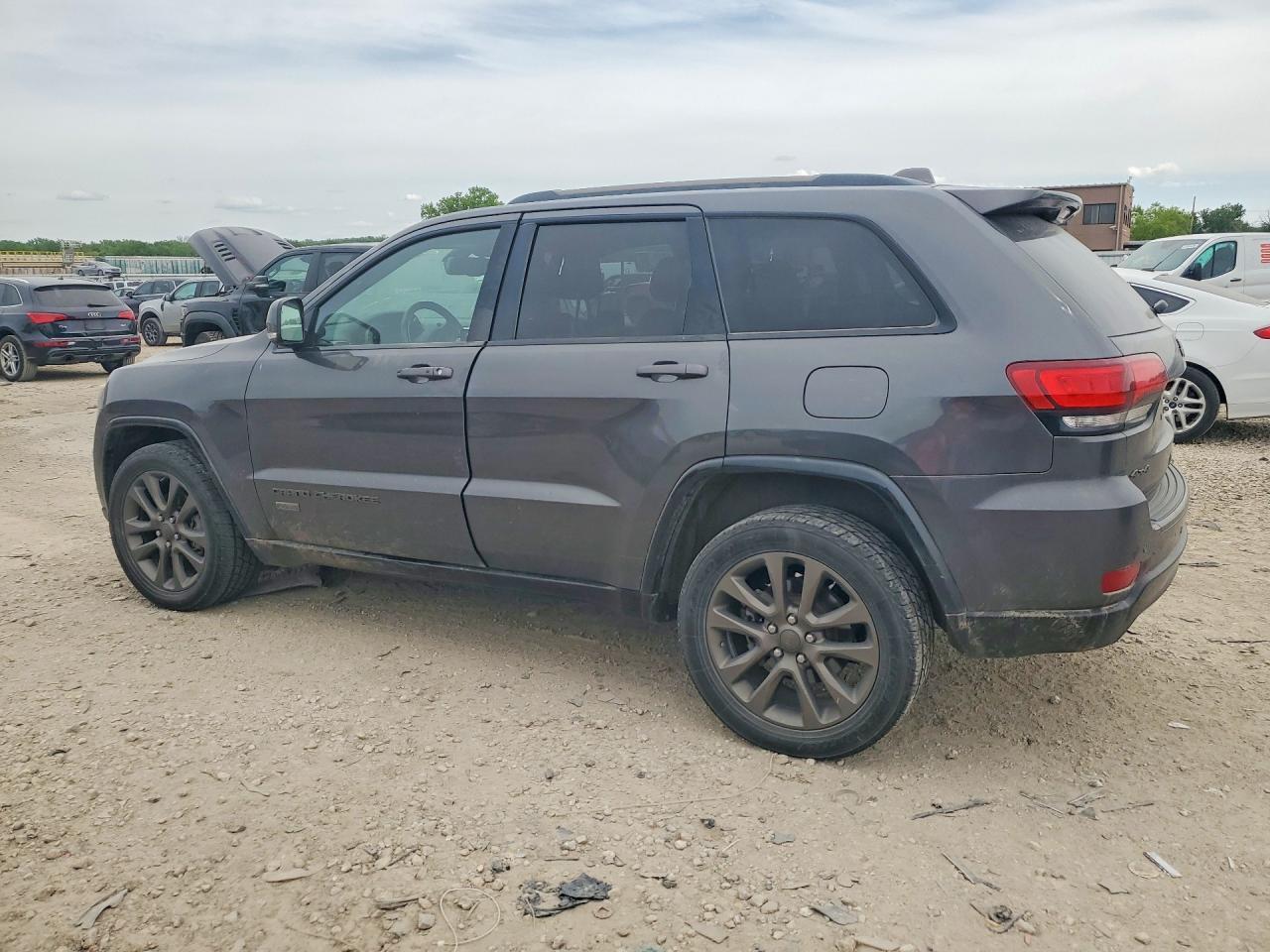 2016 Jeep Grand Cherokee Limited - Фото 2