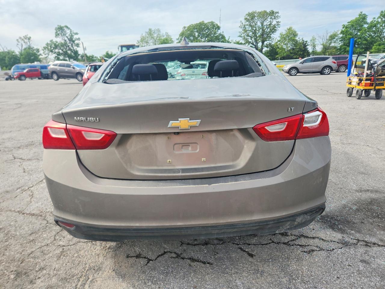 2017 Chevrolet Malibu Lt - Фото 6