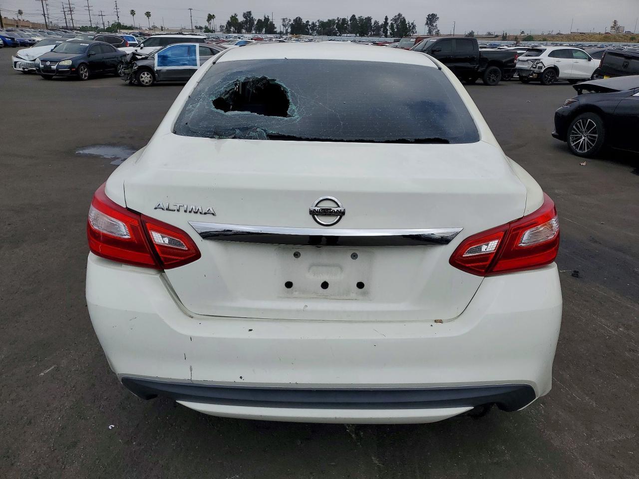 2017 Nissan Altima 2.5 S - Фото 6