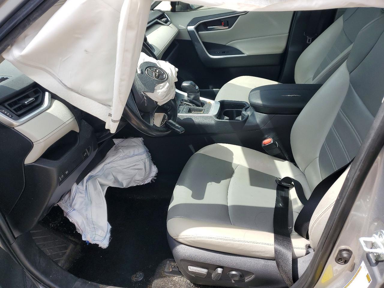 2020 Toyota Rav4 Xle Premium - Image 7