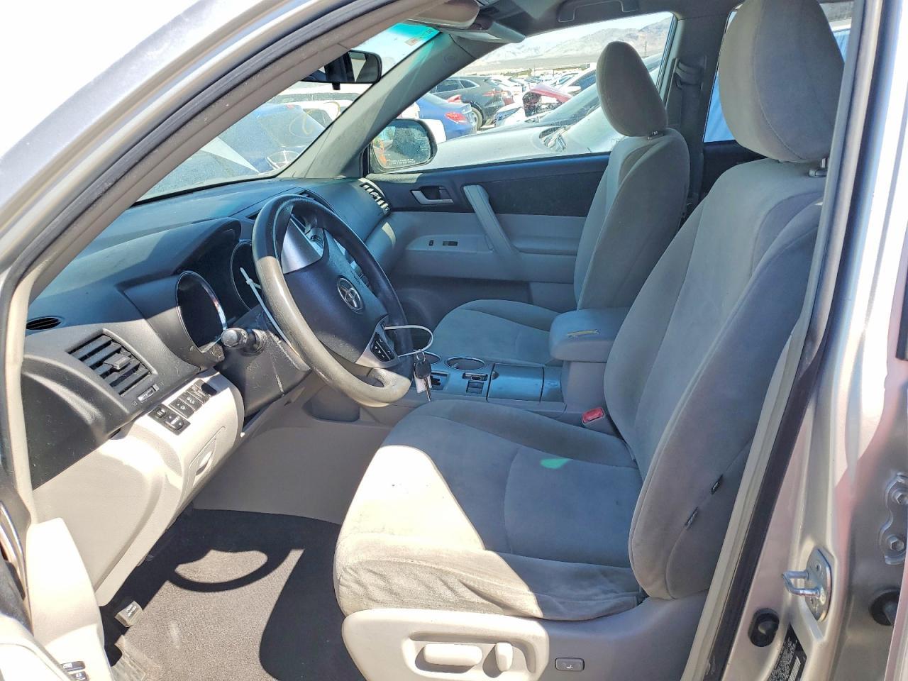 2011 Toyota Highlander Base - Image 7