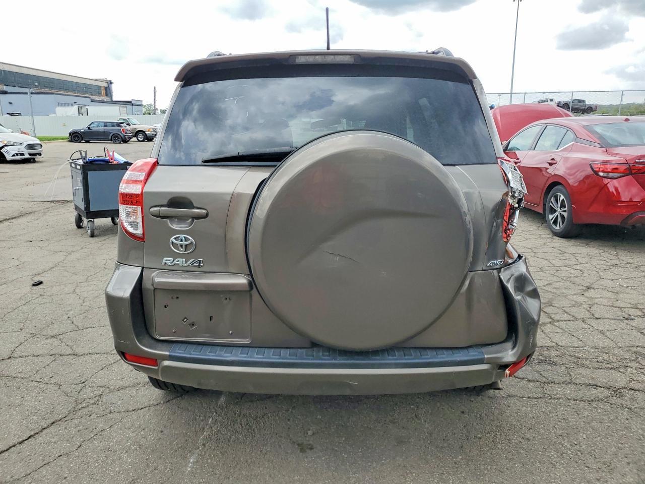 2011 Toyota Rav4 Base - Image 6