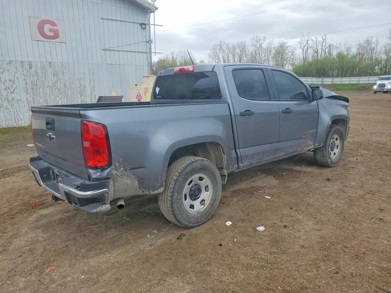 2018 Chevrolet Colorado - Image 3
