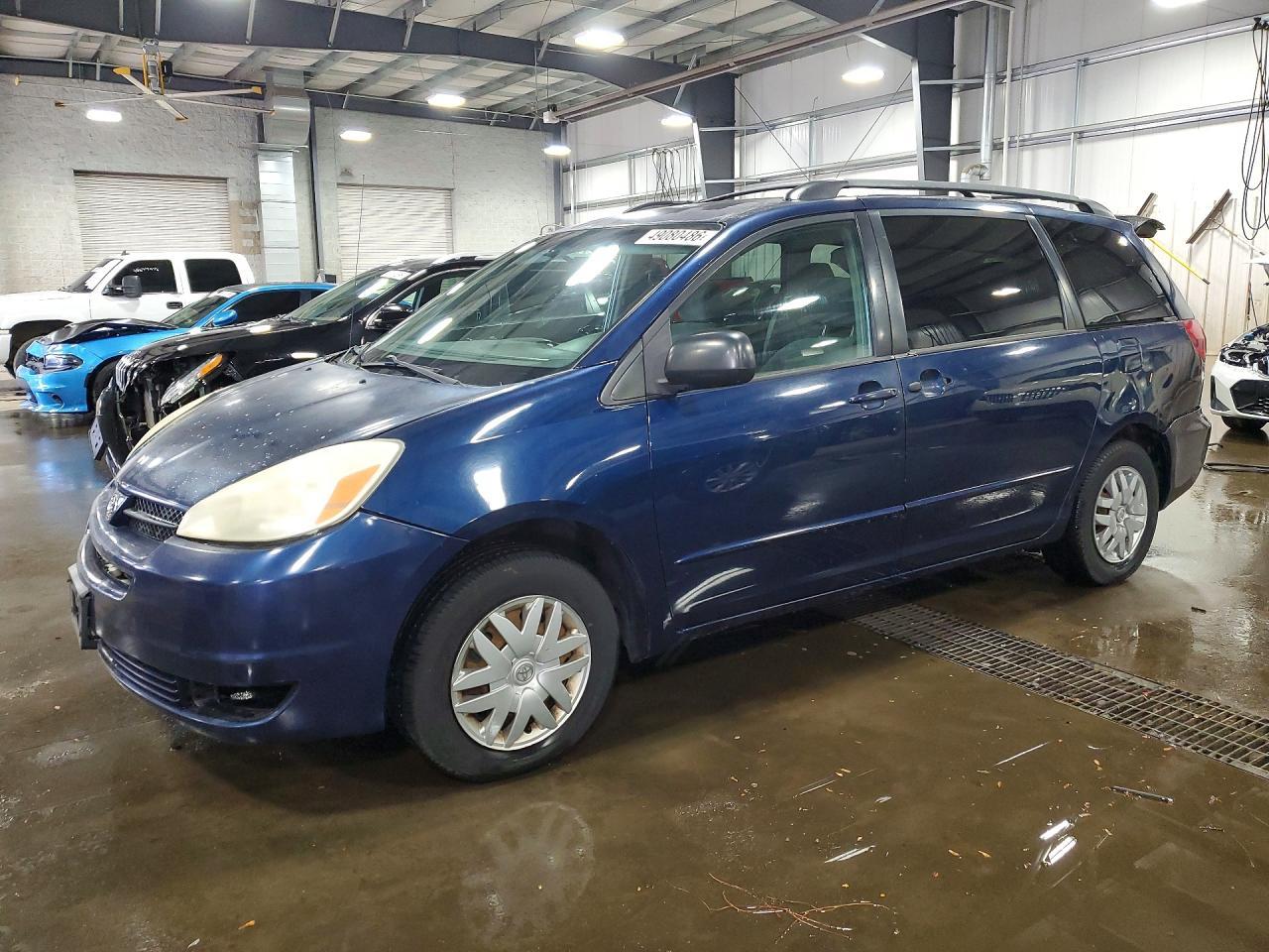 2005 Toyota Sienna Le 7 Passenger