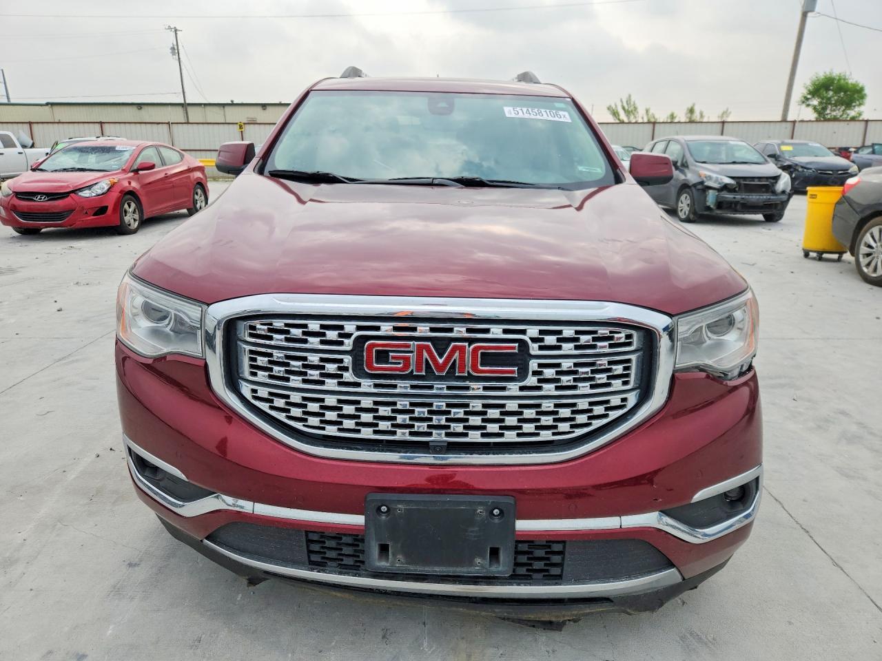 2017 GMC Acadia Denali - Фото 5