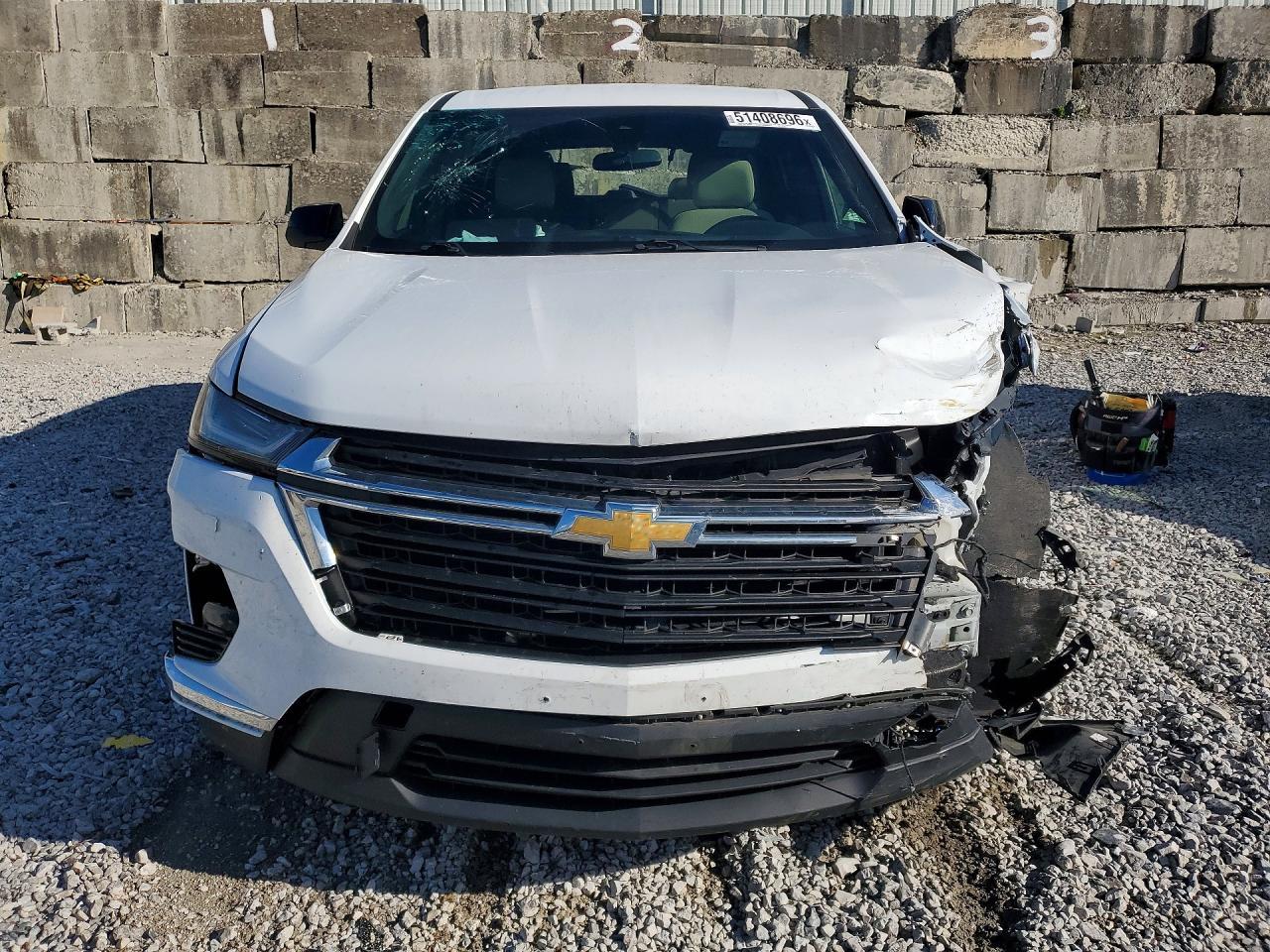 2022 Chevrolet Traverse Ls - Фото 5