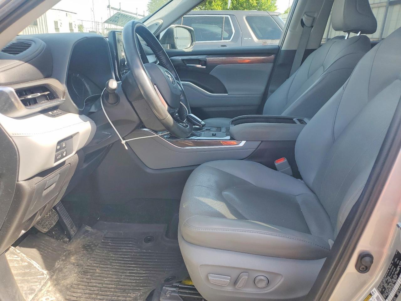 2020 Toyota Highlander Hybrid Limited - Фото 7