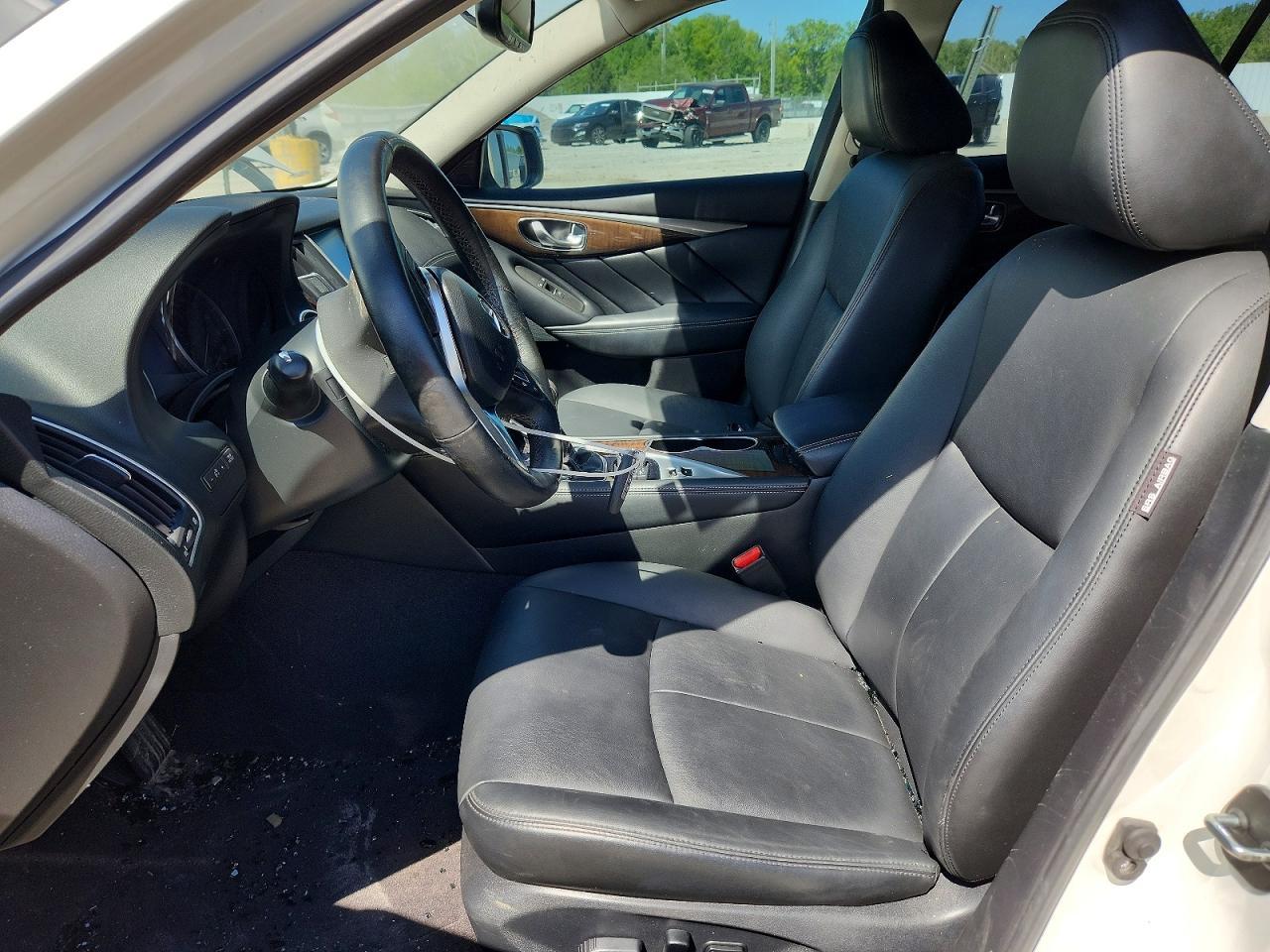 2018 Infiniti Q50 3.0T Luxe - Фото 7