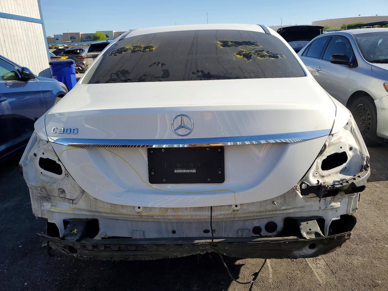 2017 Mercedes-Benz C 300 - Image 6