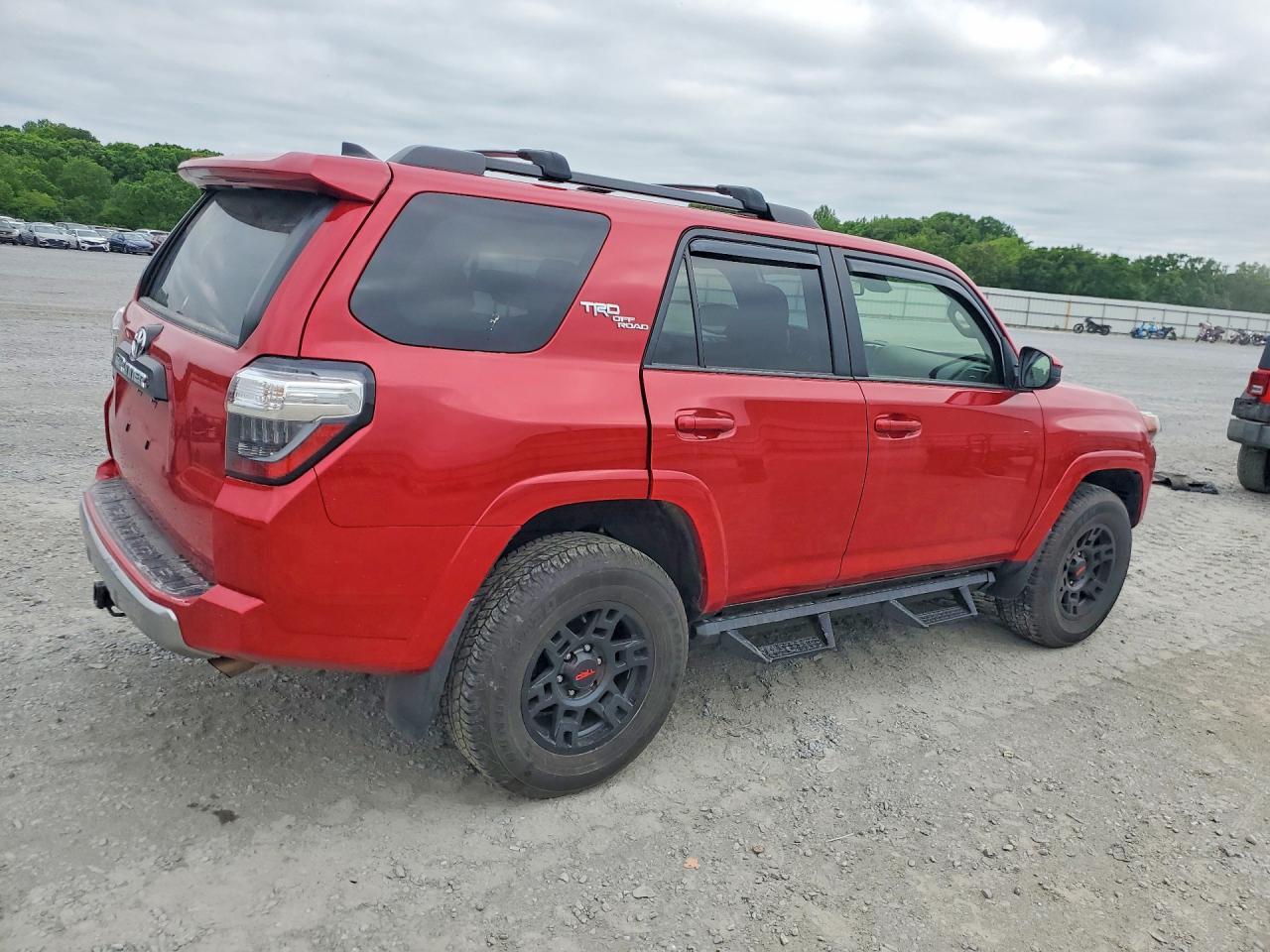 2024 Toyota 4Runner Trd Off-Road - Image 3
