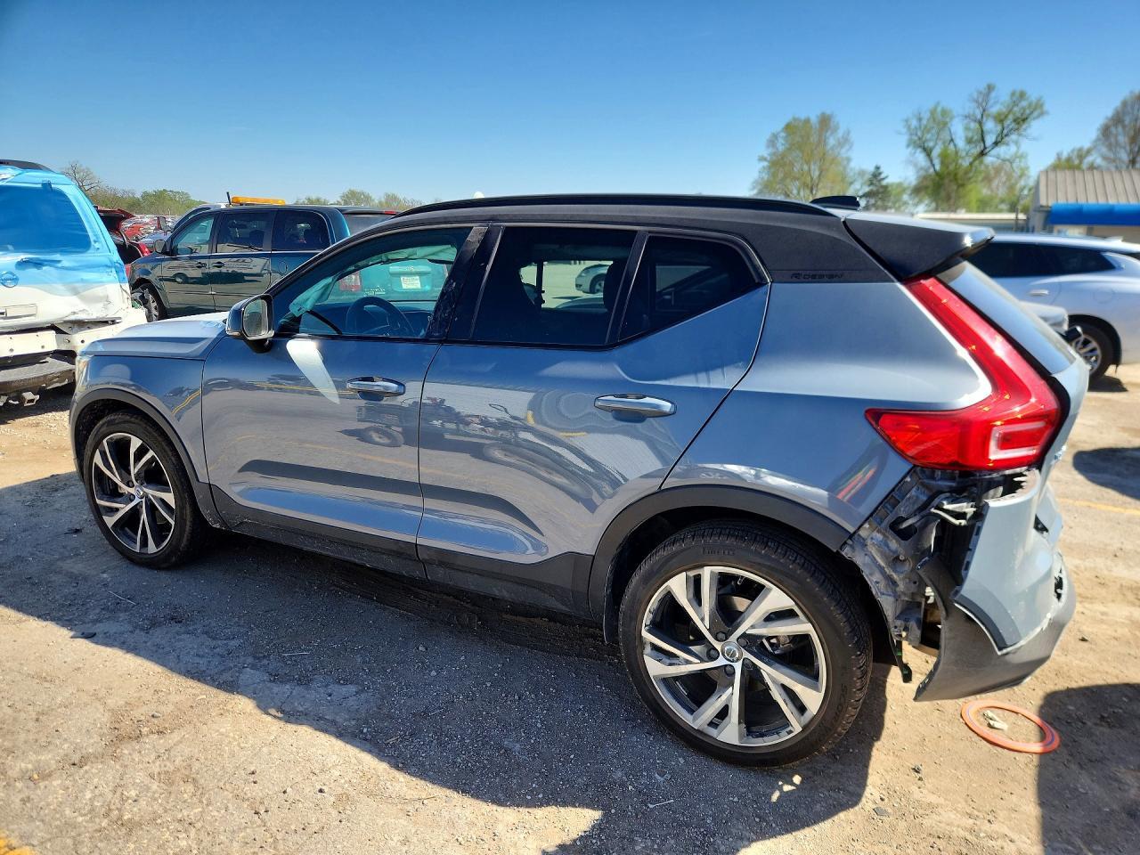2020 Volvo Xc40 T5 R-Design - Фото 2