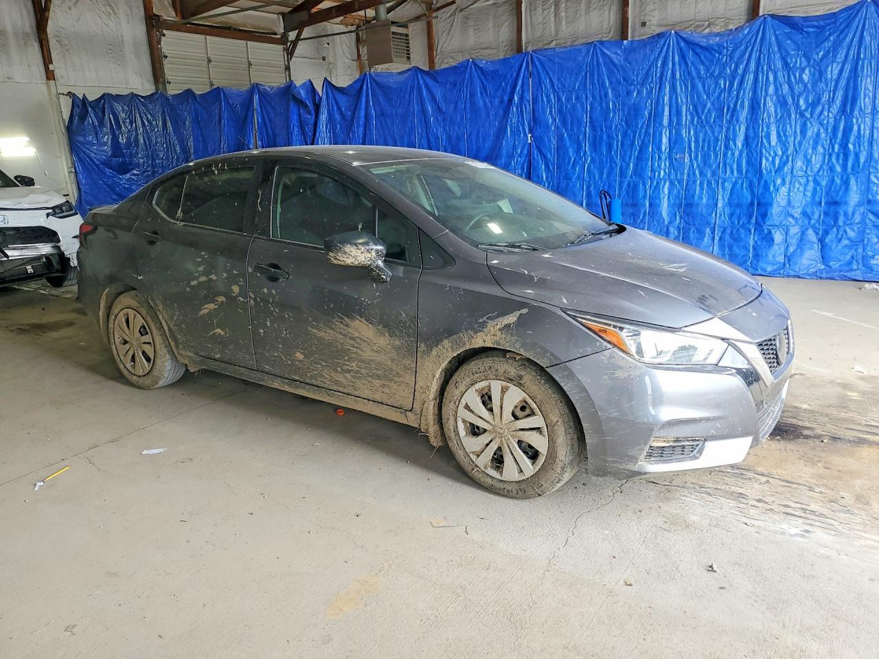 2021 Nissan Versa S - Фото 4