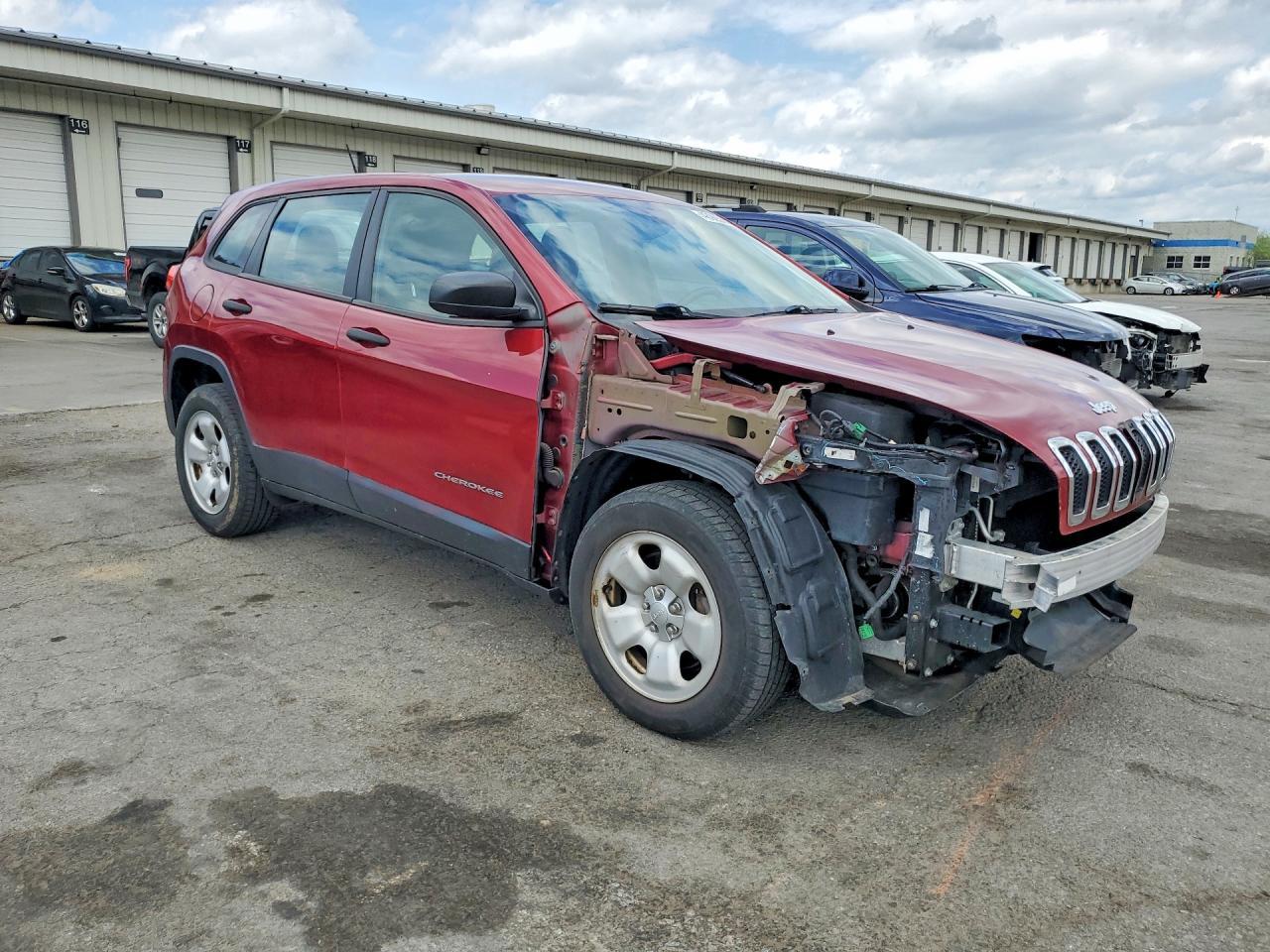 2015 Jeep Cherokee Sport - Фото 4