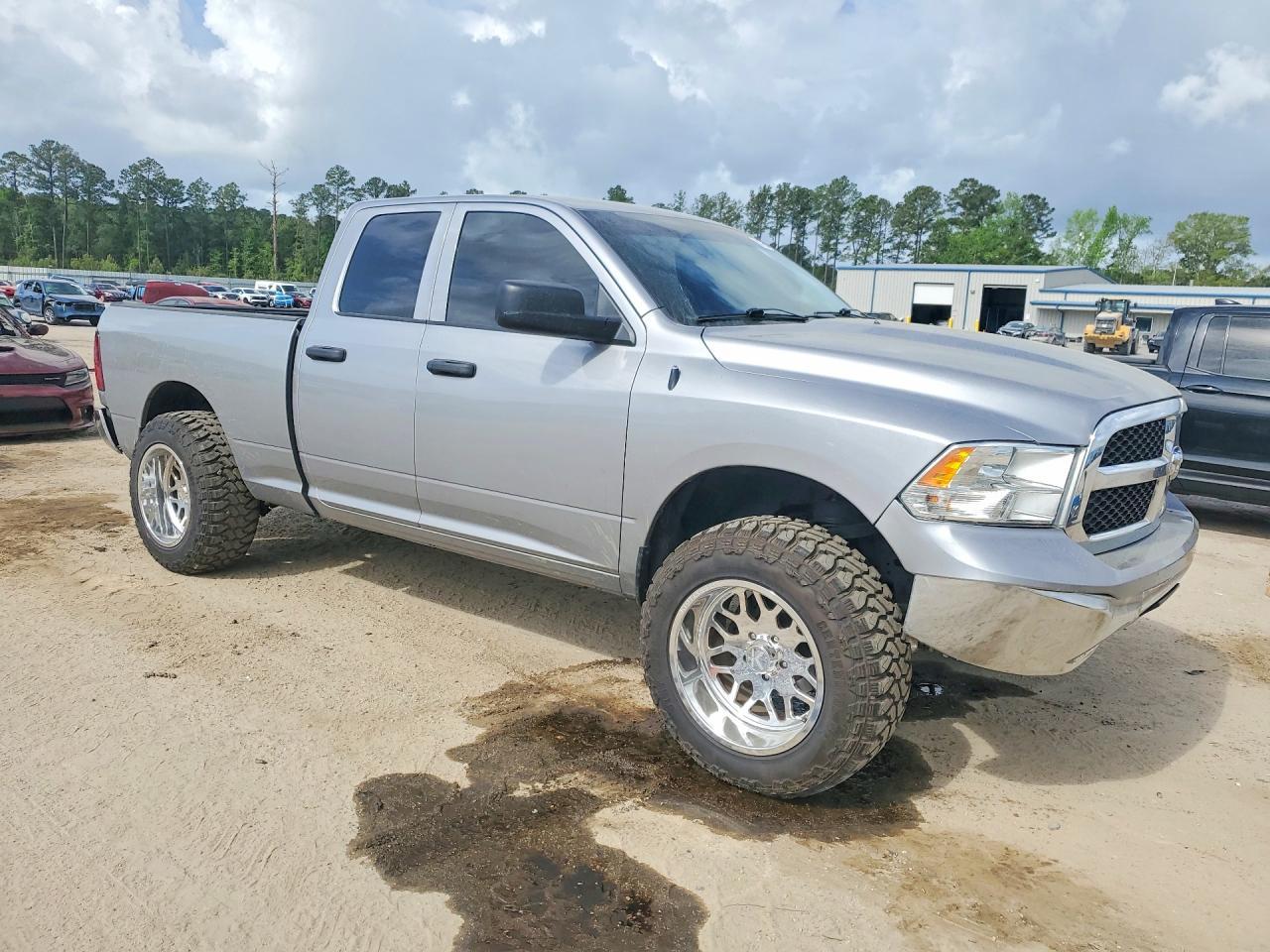 2024 Ram 1500 Classic Slt - Фото 4