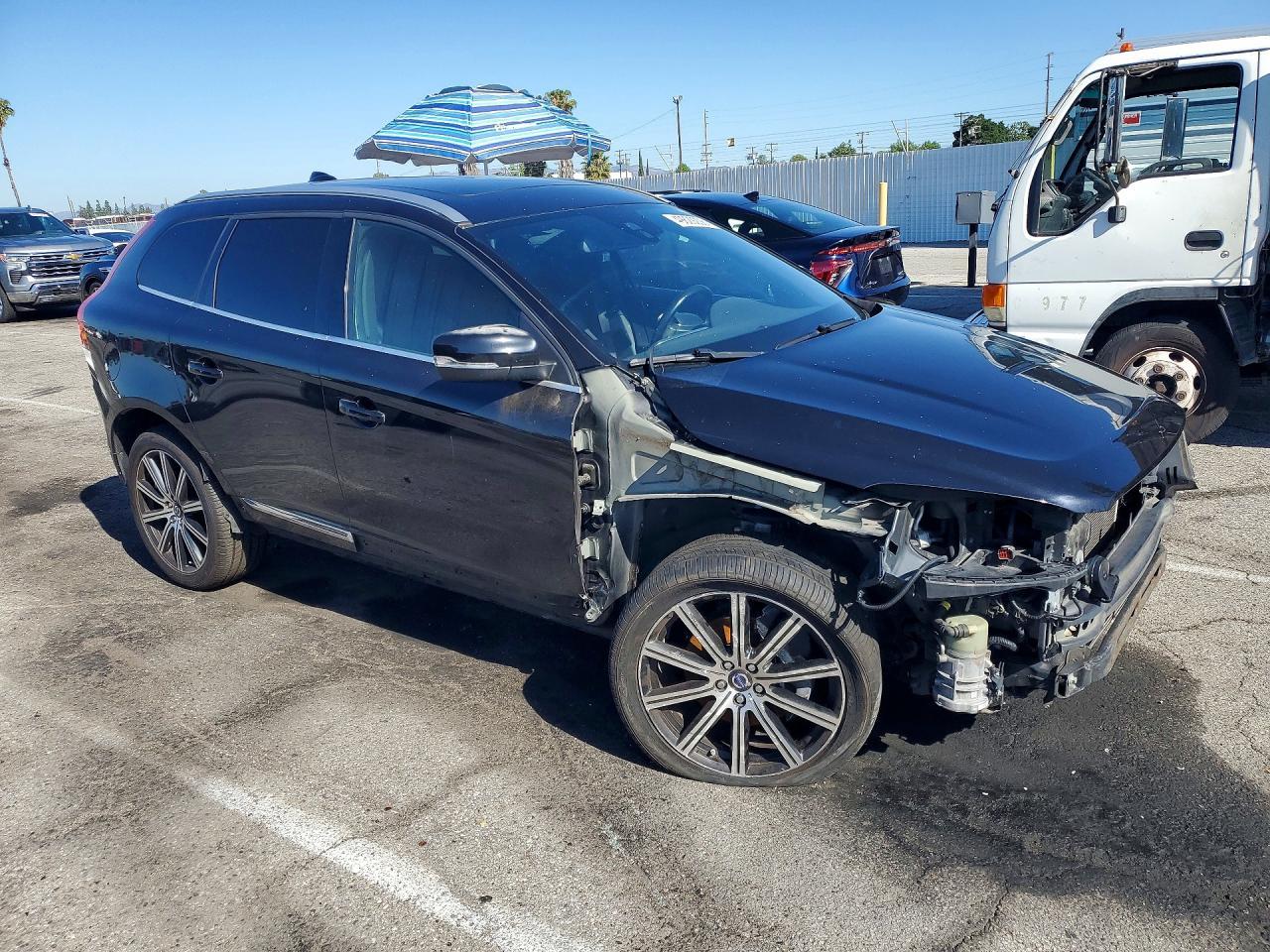 2016 Volvo Xc90 T6 - Image 4