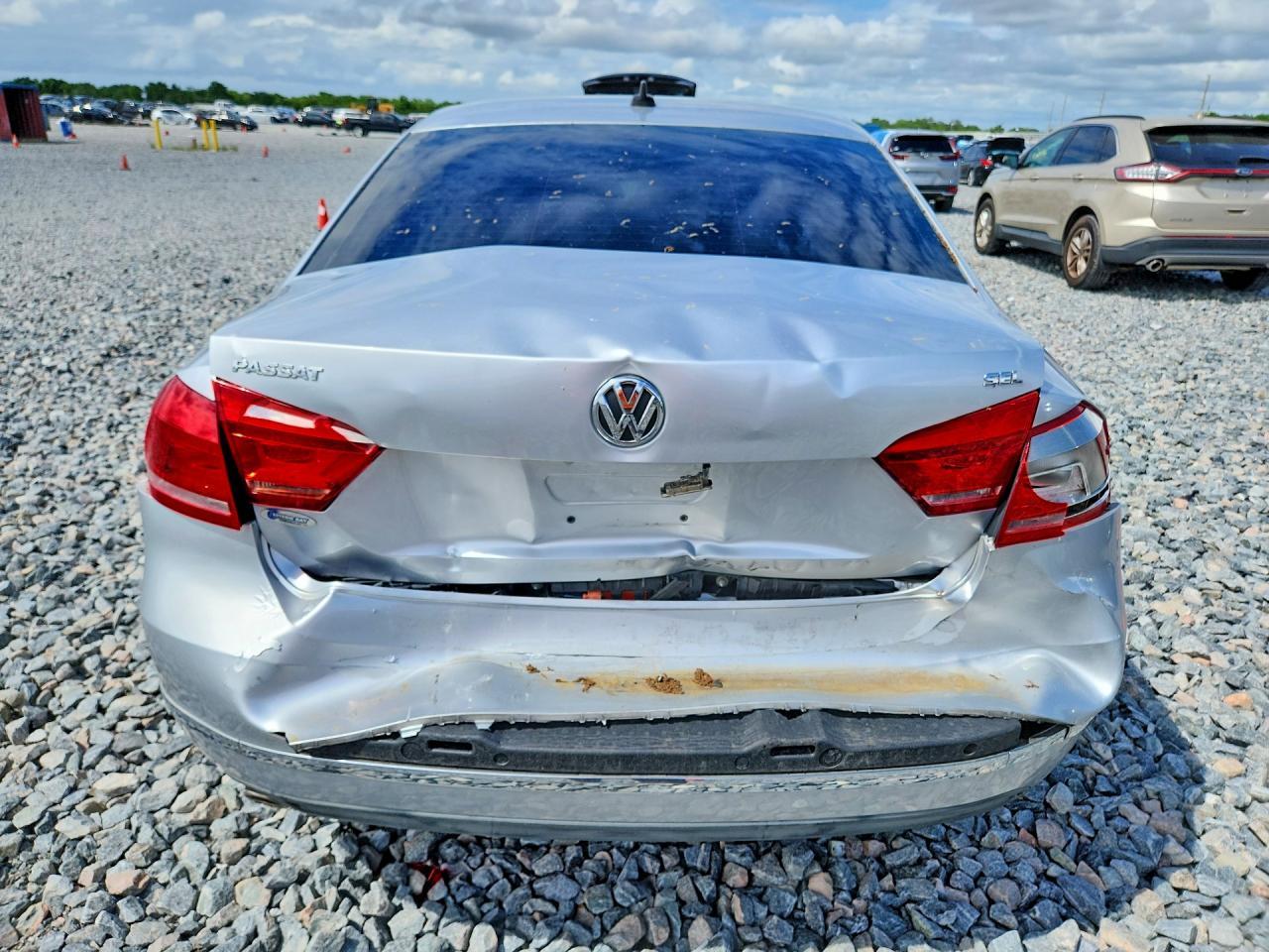 2013 Volkswagen Passat Sel - Фото 6