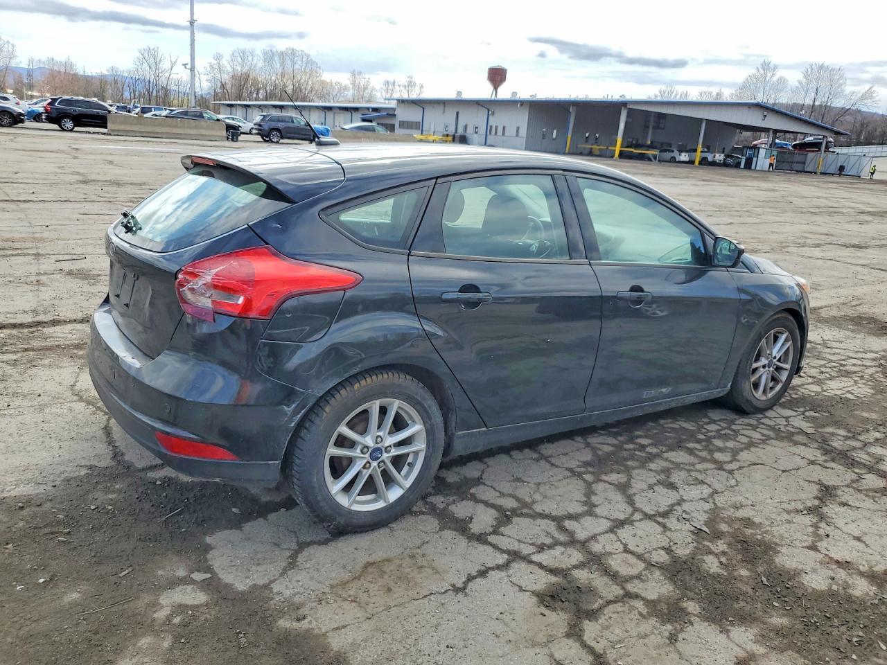 2015 Ford Focus Se - Фото 3