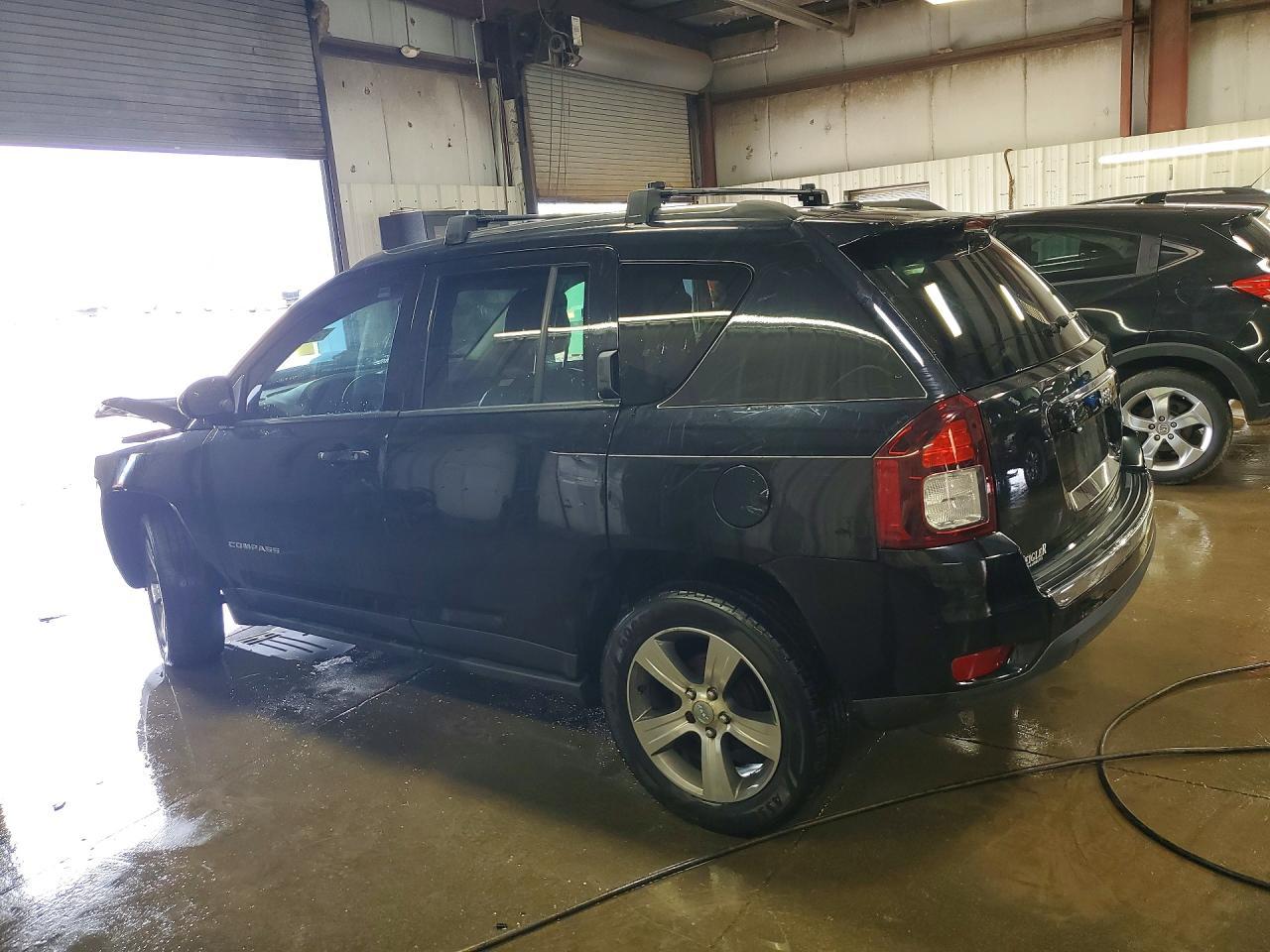 2016 Jeep Compass Latitude - Image 2