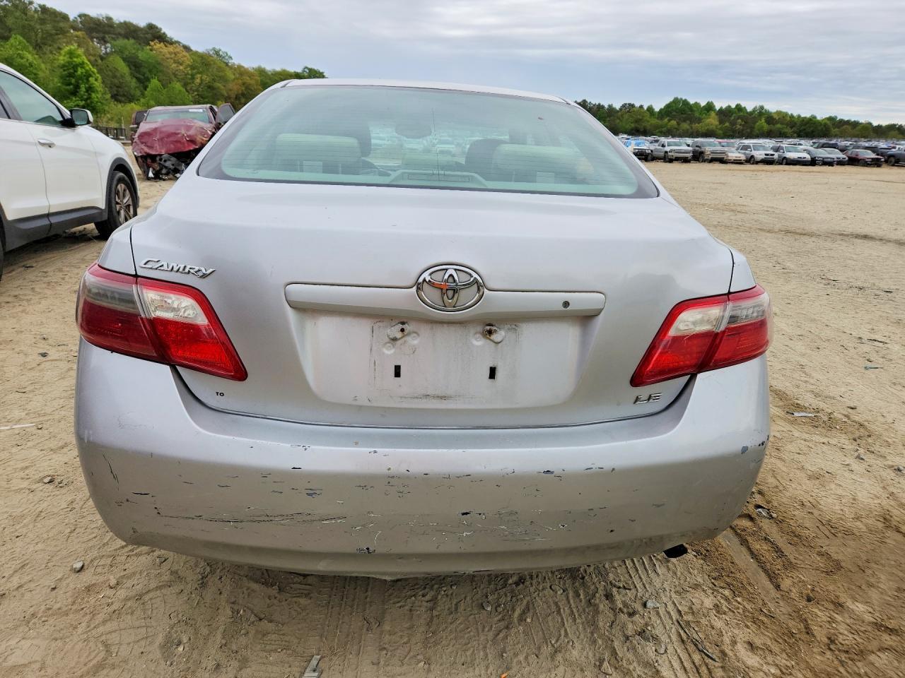 2007 Toyota Camry Le - Image 6