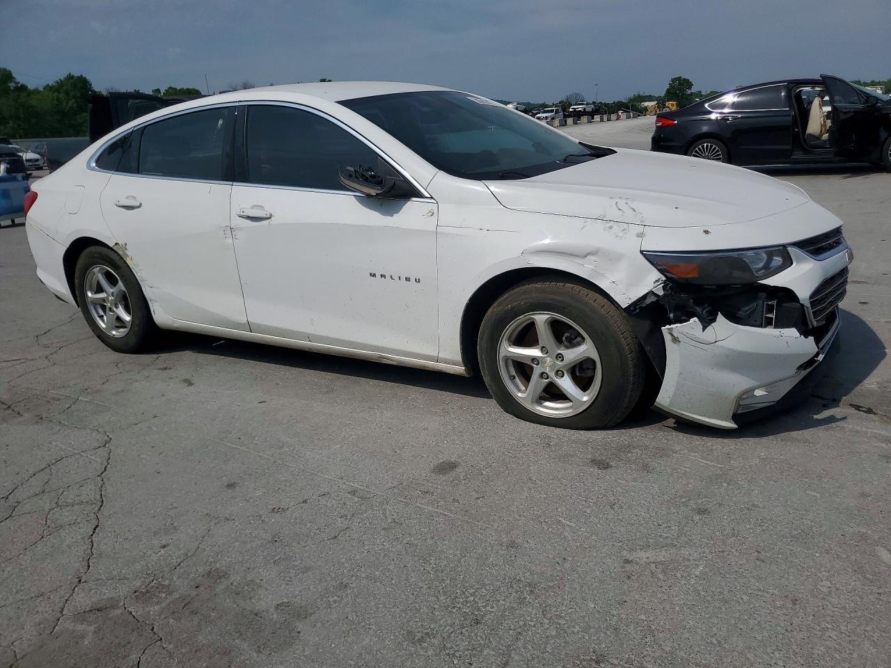 2018 Chevrolet Malibu Ls - Фото 4